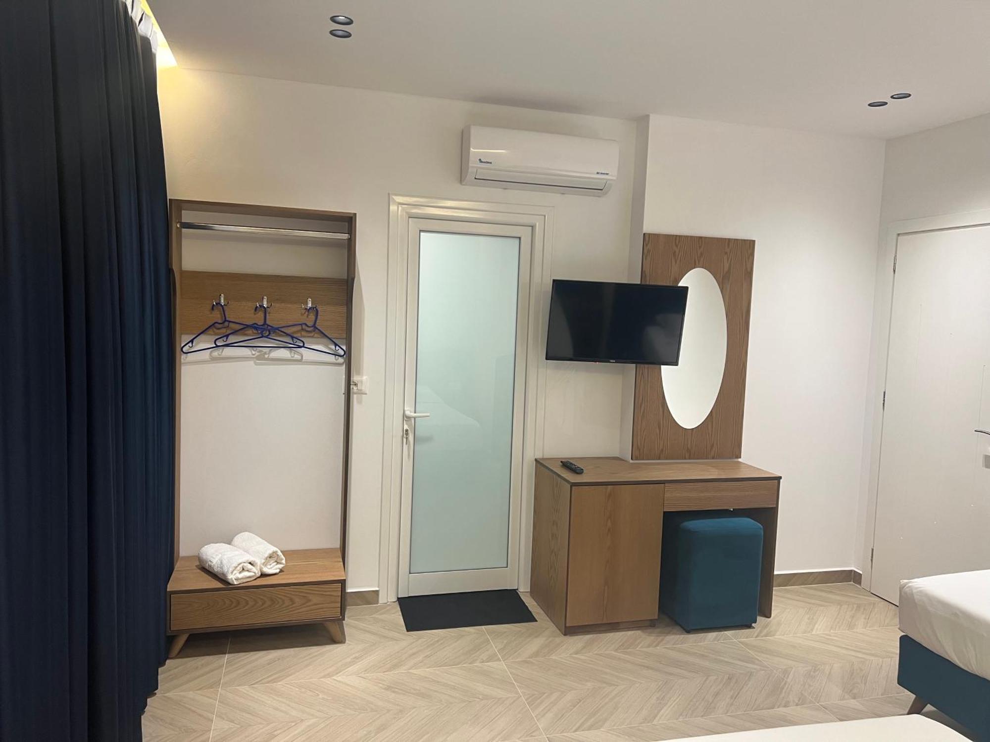 Agimi Hotel Ksamil Luaran gambar