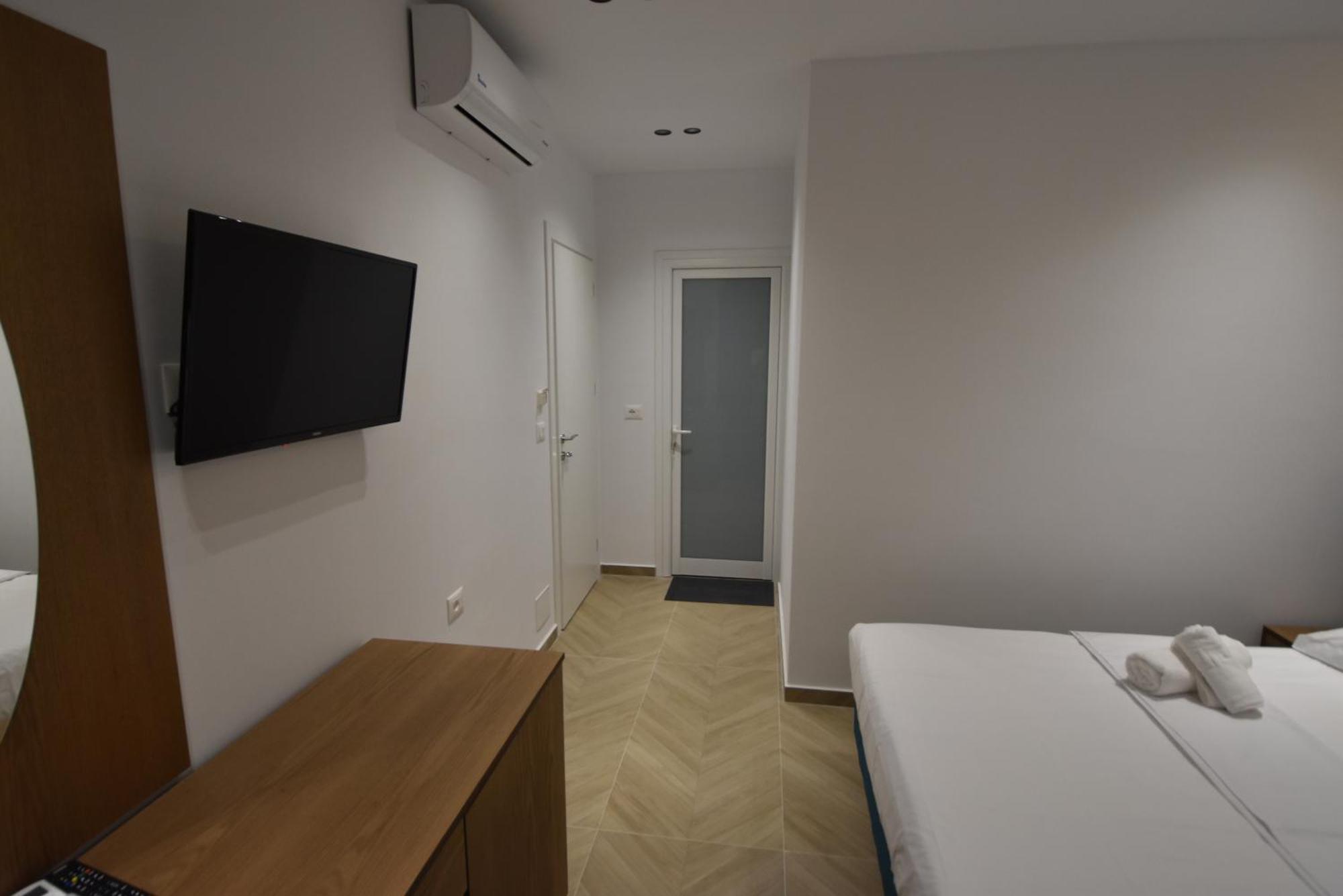 Agimi Hotel Ksamil Luaran gambar