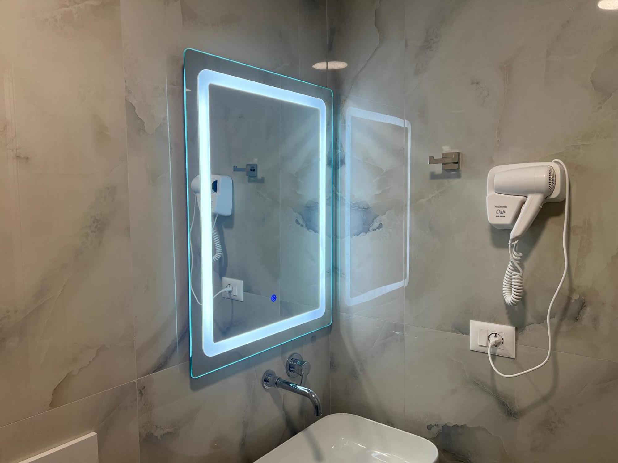 Agimi Hotel Ksamil Luaran gambar